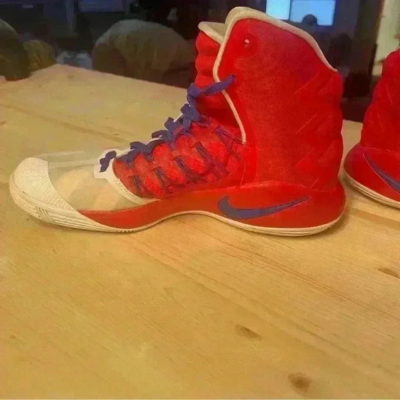 Nike Hyperdunk in Good to great Sz 8 Men’s Stars. Red White and Blue. American - Picture 4 of 14